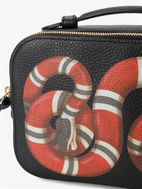 gucci snake buckle bag